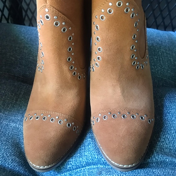 Lucky Brand Marionn Booties. Cashew color NWB size 8.5 - Picture 2 of 6